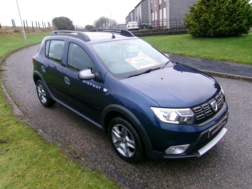 Used Dacia Sandero Stepway 2017 for sale - 77507654: Photo 4