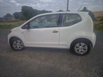 Used Volkswagen up! 2016 for sale - 75389305: Photo