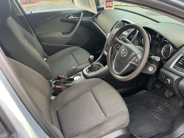 Used Vauxhall Astra 2015 for sale - 76304011: Photo 14