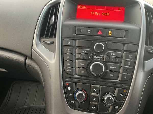 Used Vauxhall Astra 2015 for sale - 76304011: Photo 15