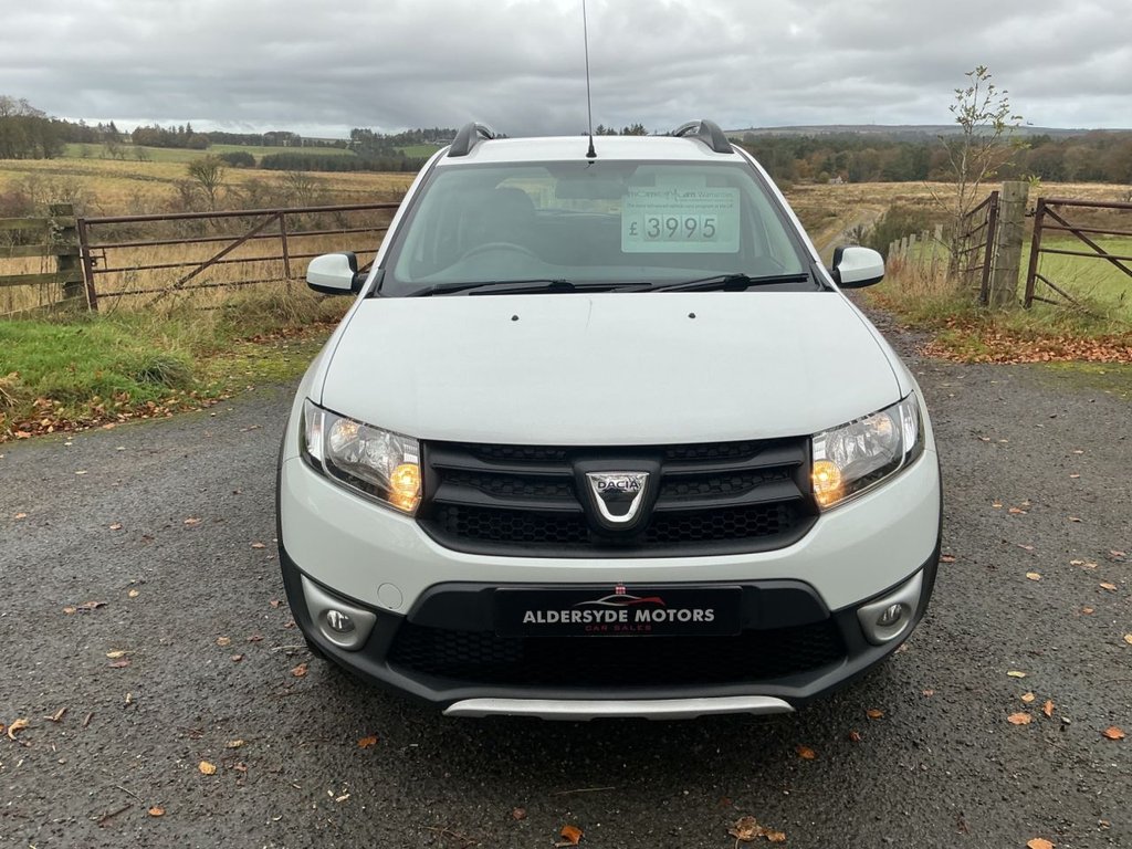 Used Dacia Sandero Stepway 2014 for sale - 76356904: Photo 3