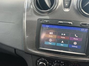 Used Dacia Sandero Stepway 2017 for sale - 76333712: Photo 10