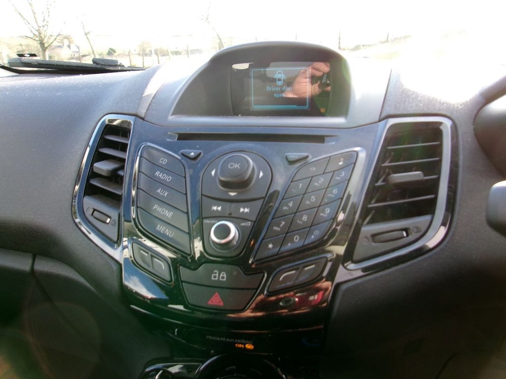 Used Ford Fiesta 2014 for sale - 76582675: Photo 11