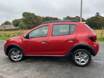 Used Dacia Sandero Stepway 2018 for sale - 75992648: Photo