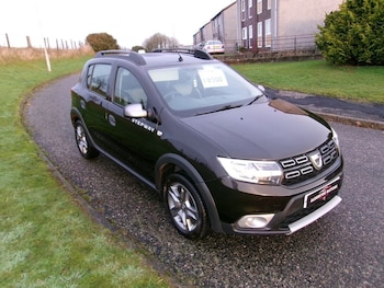 Used Dacia Sandero Stepway 2020 for sale - 76934471: Photo