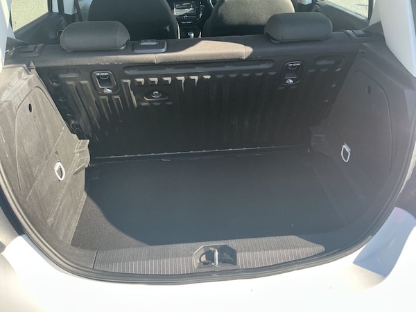 Used Vauxhall Corsa 2016 for sale - 76119237: Photo 9