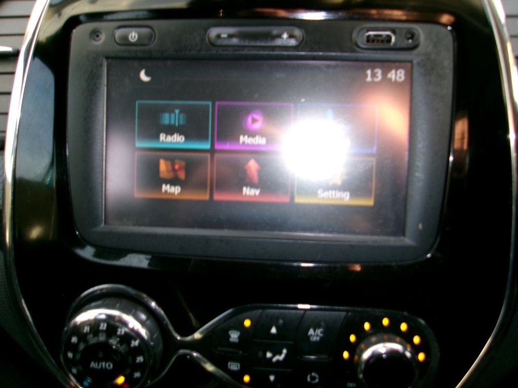 Used Renault Captur 2015 for sale - 77275900: Photo 12