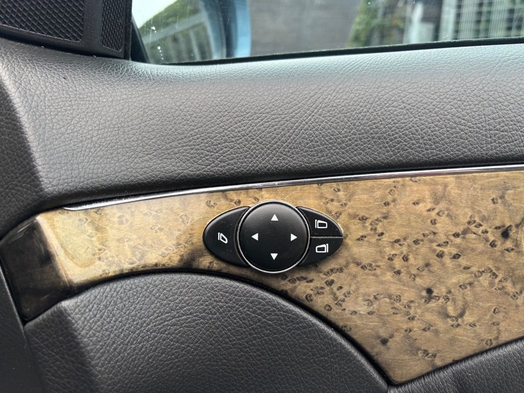 Used Mercedes-Benz E Class 2005 for sale - 76698801: Photo 17