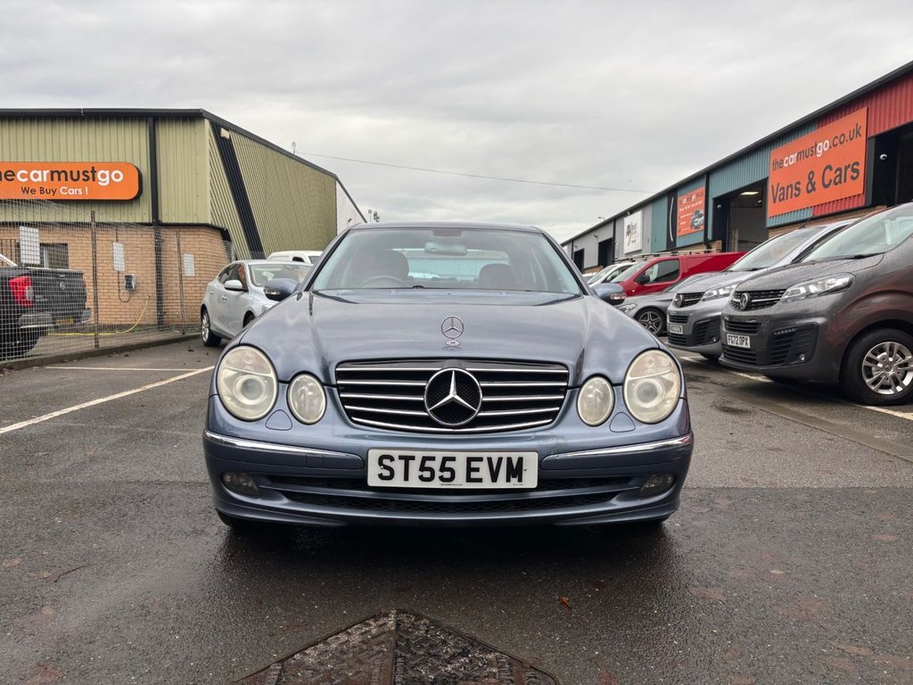Used Mercedes-Benz E Class 2005 for sale - 76698801: Photo 2