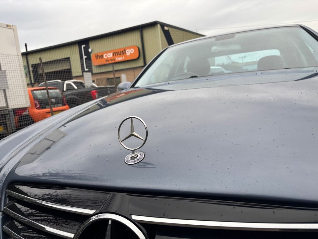 Used Mercedes-Benz E Class 2005 for sale - 76698801: Photo 25