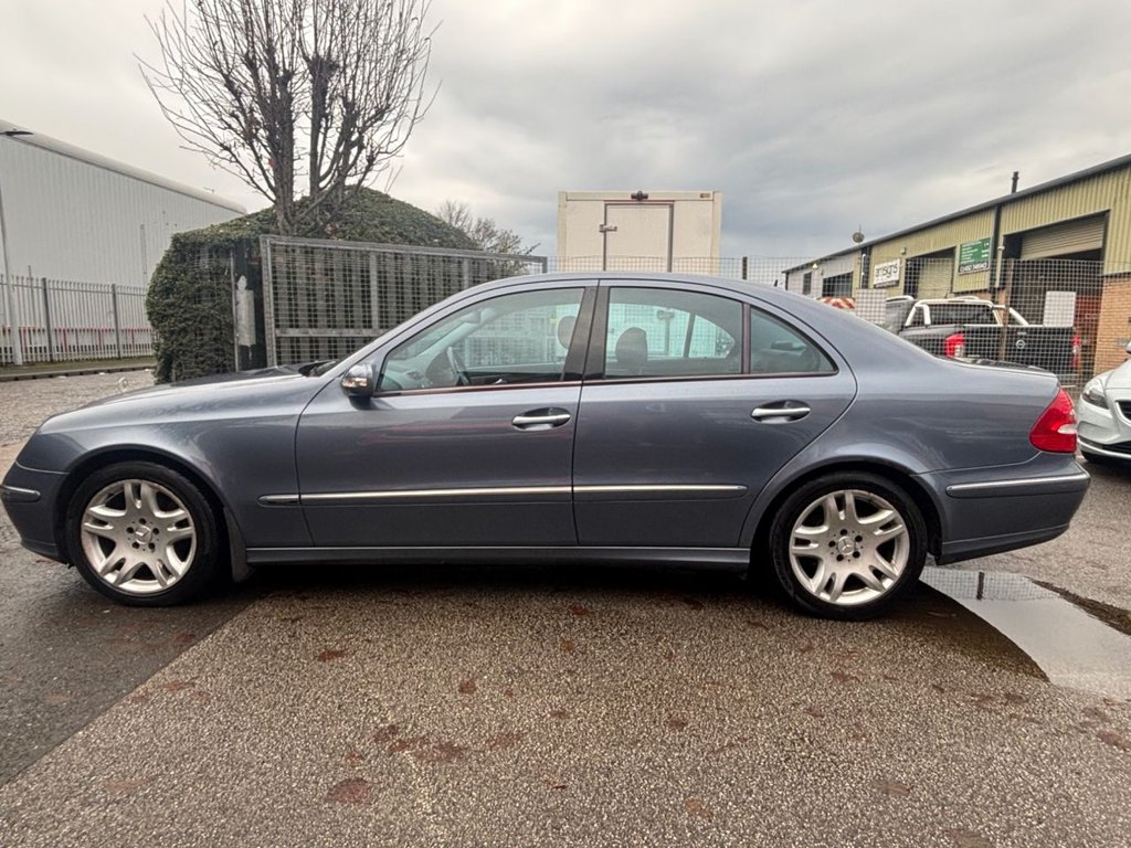 Used Mercedes-Benz E Class 2005 for sale - 76698801: Photo 4