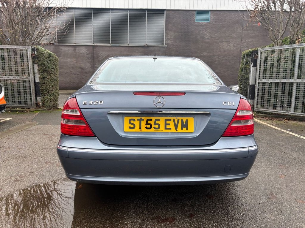 Used Mercedes-Benz E Class 2005 for sale - 76698801: Photo 6