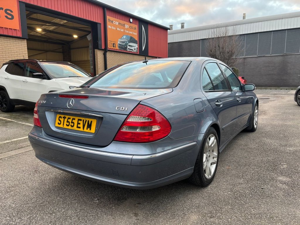 Used Mercedes-Benz E Class 2005 for sale - 76698801: Photo 7