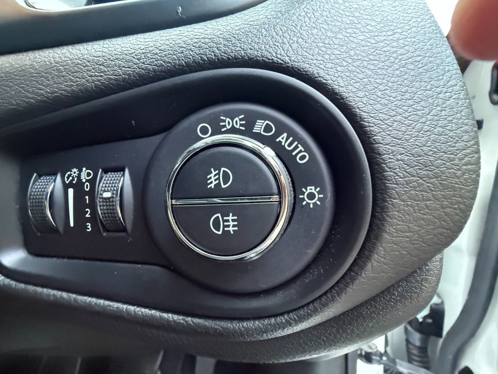 Used Jeep Renegade 2022 for sale - 76410327: Photo 18