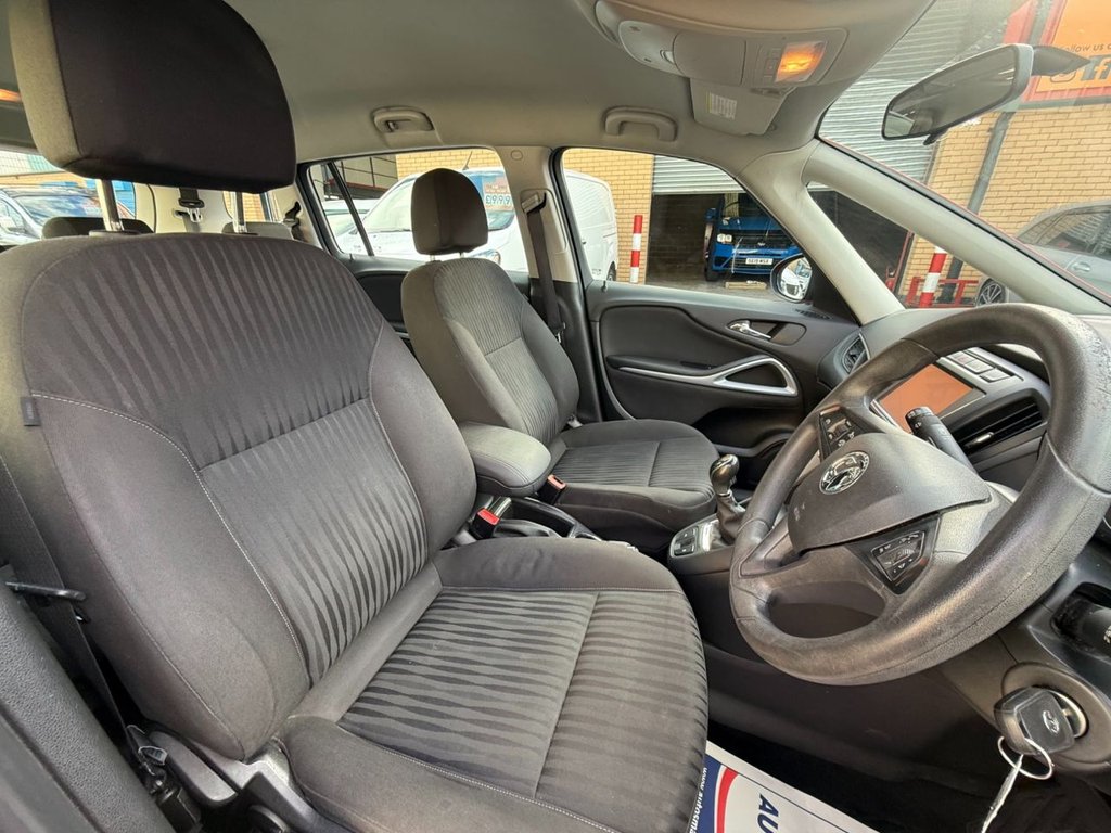 Used Vauxhall Zafira 2017 for sale - 77990681: Photo 15