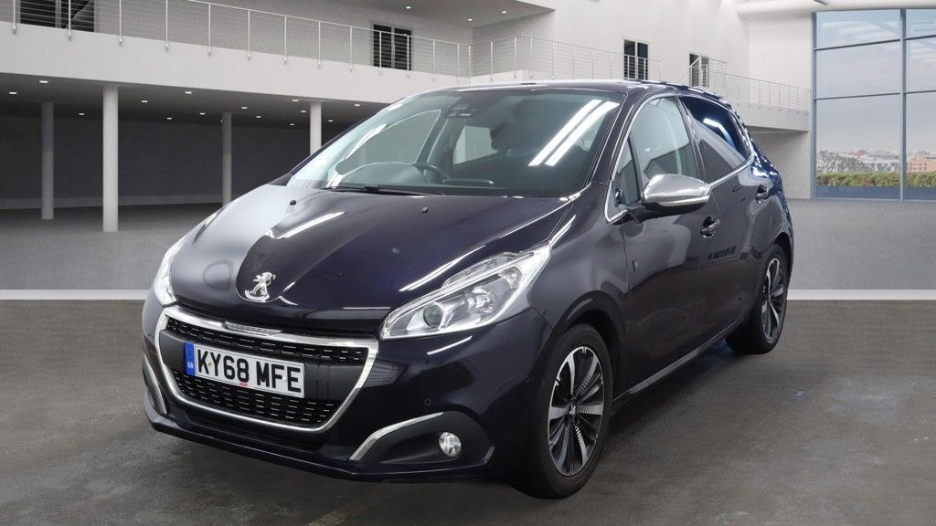 Used Peugeot 208 2018 for sale - 76535865: Photo 2