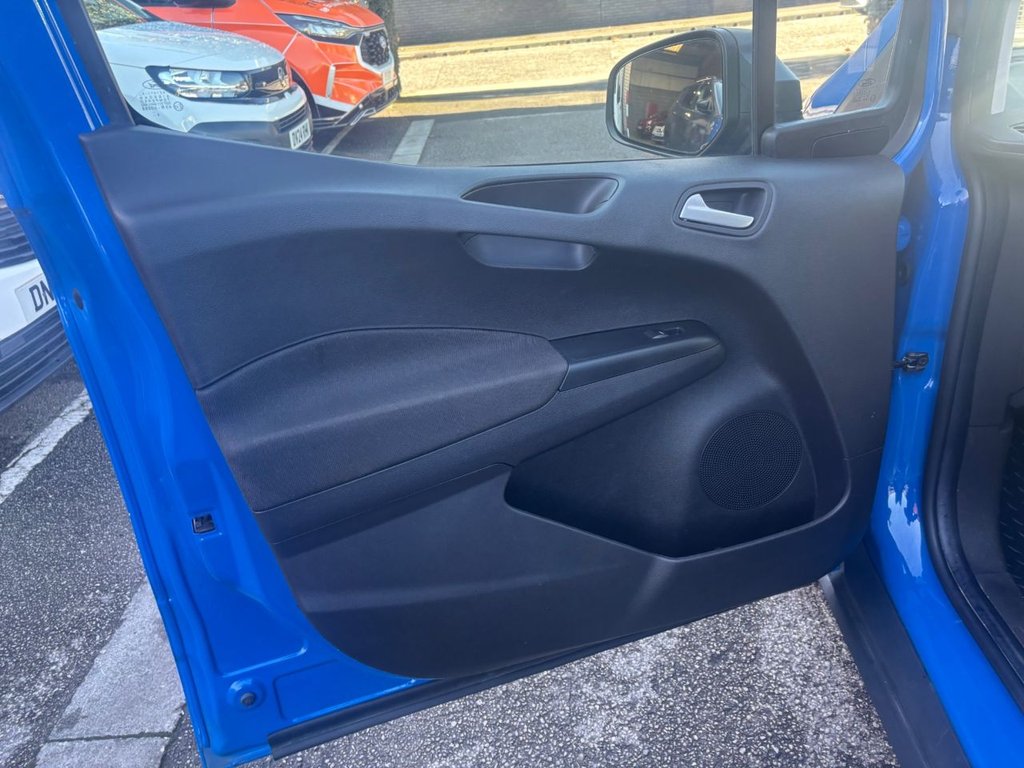 Used Ford Transit Courier 2020 for sale - 76118901: Photo 21