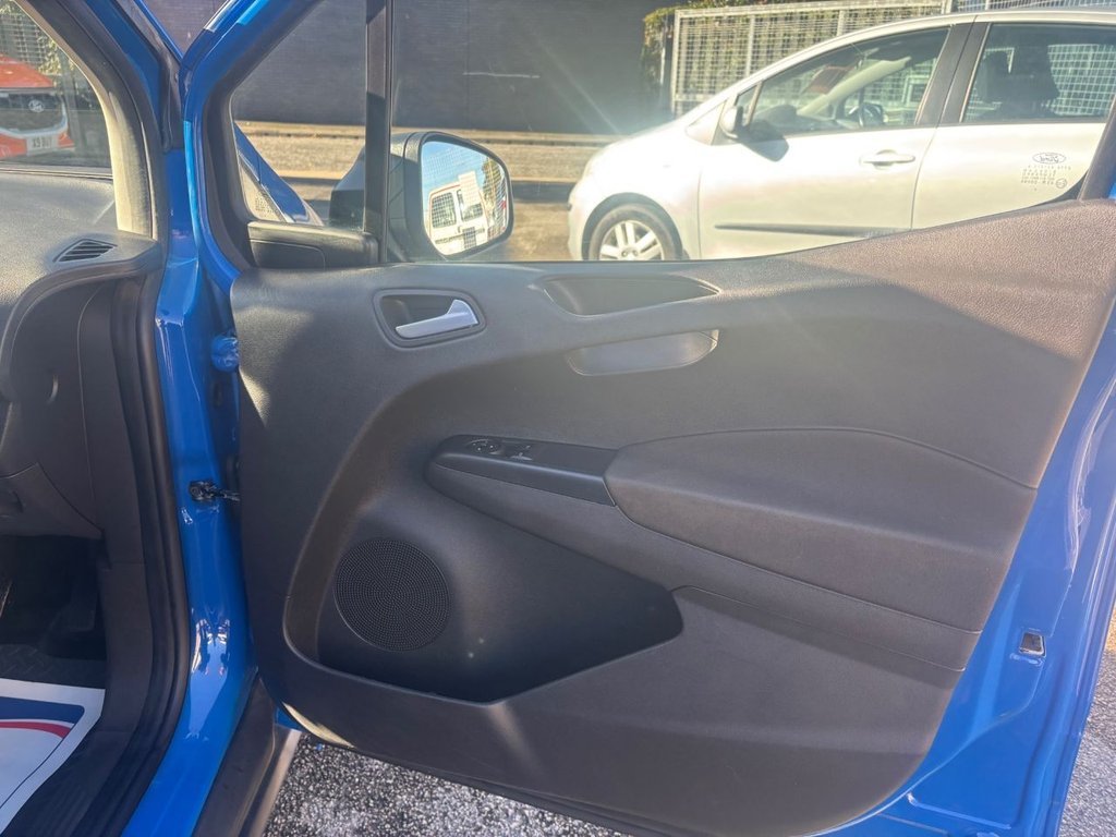 Used Ford Transit Courier 2020 for sale - 76118901: Photo 23