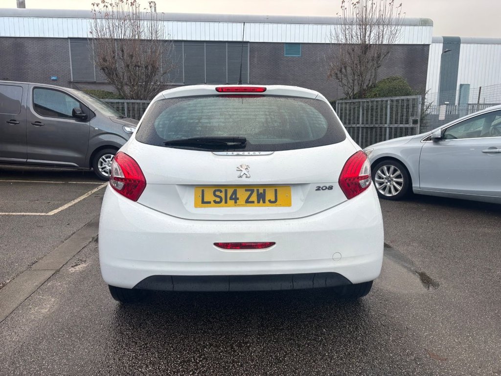 Used Peugeot 208 2014 for sale - 76698282: Photo 6
