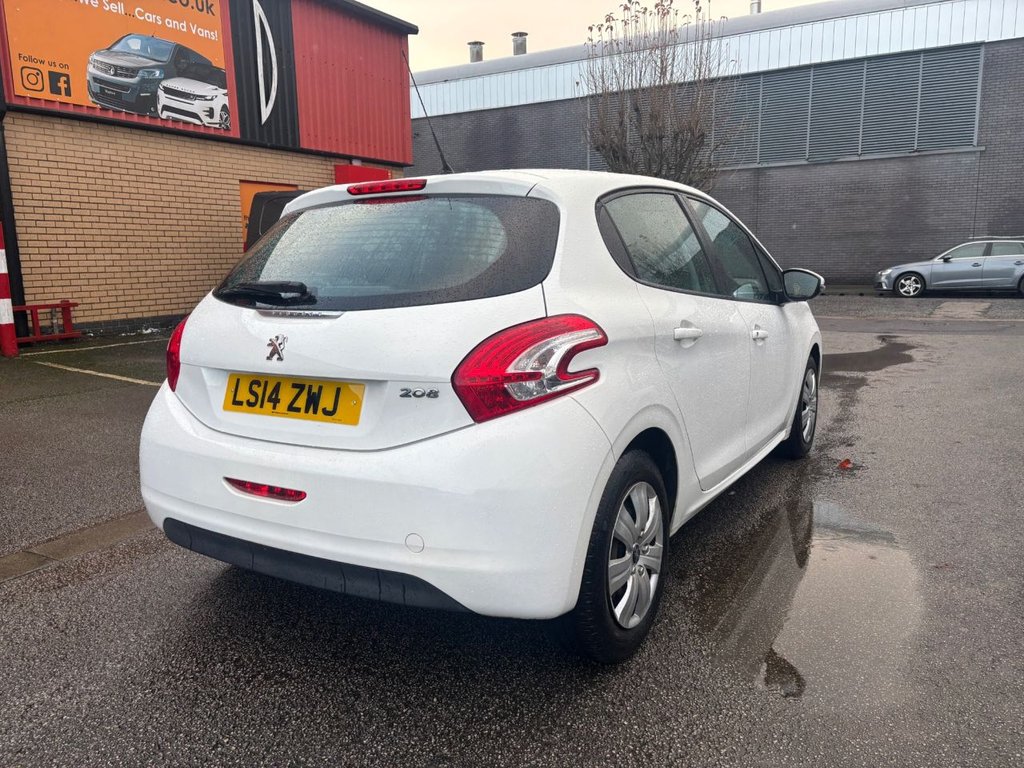 Used Peugeot 208 2014 for sale - 76698282: Photo 7