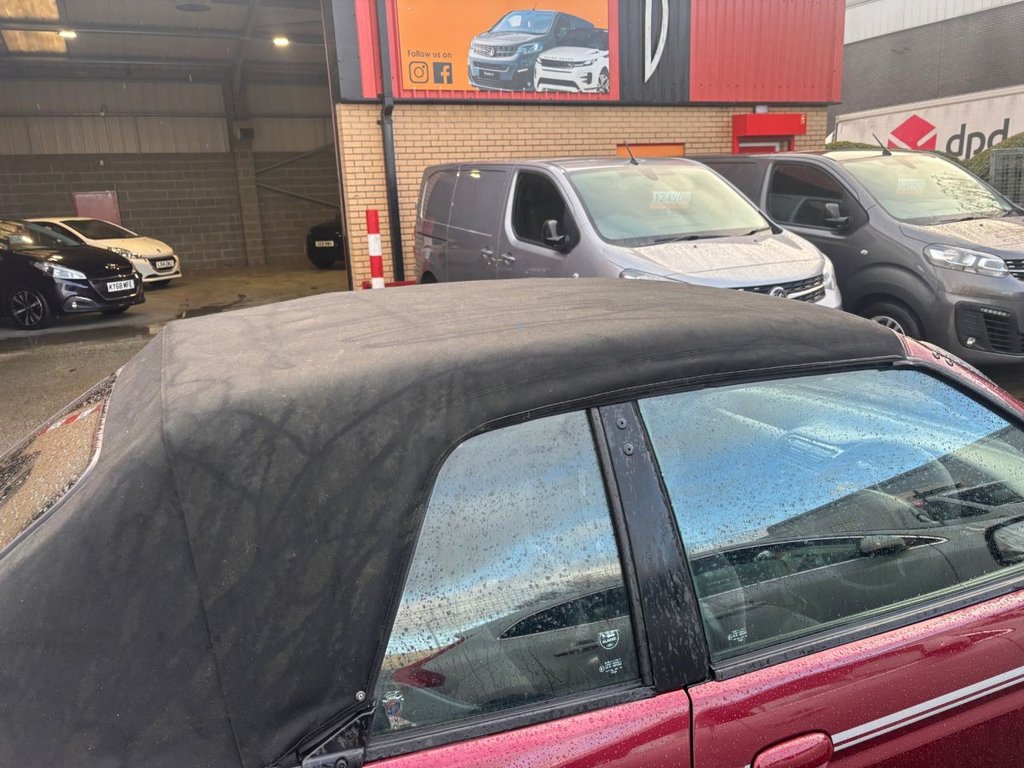 Used Ford Escort 1998 for sale - 76698317: Photo 11