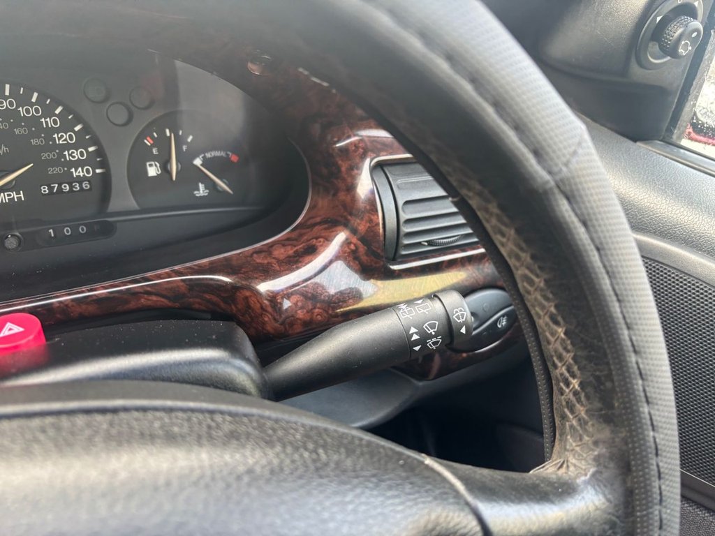 Used Ford Escort 1998 for sale - 76698317: Photo 16