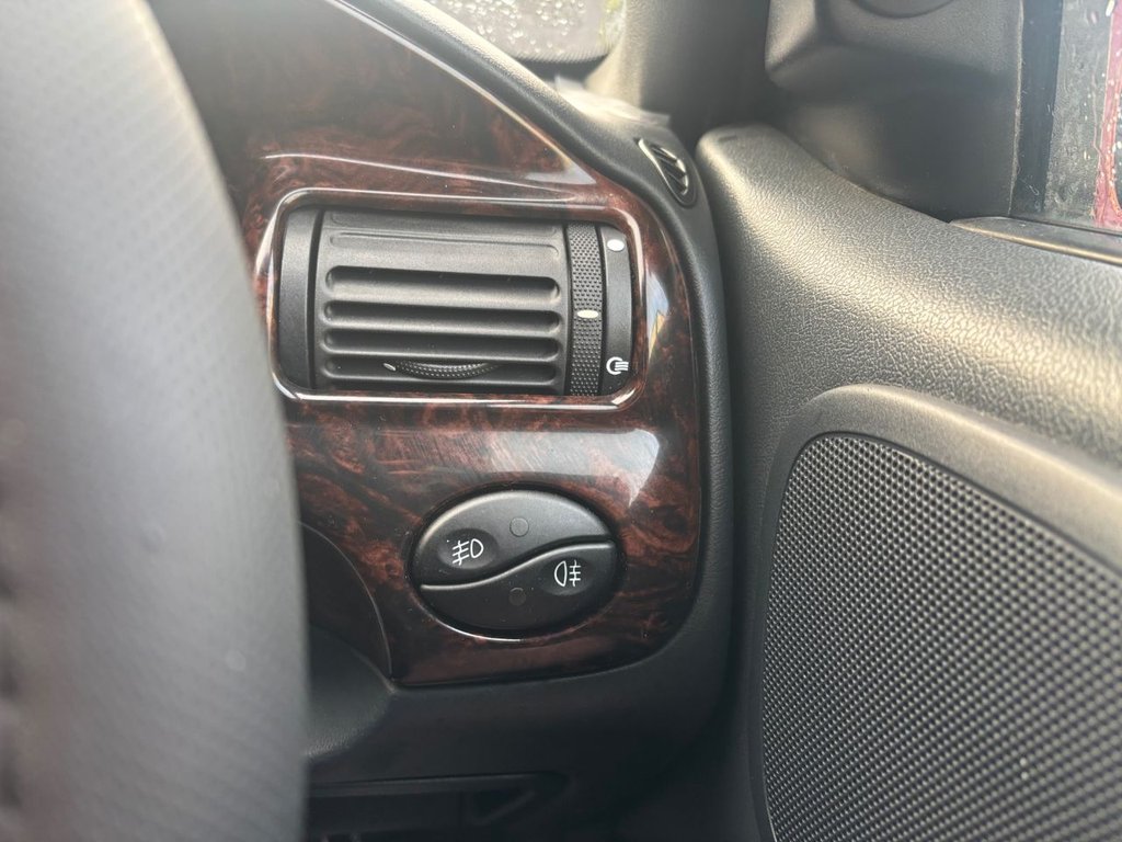 Used Ford Escort 1998 for sale - 76698317: Photo 17