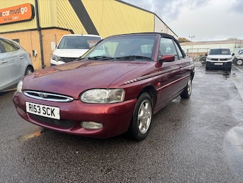 Used Ford Escort 1998 for sale - 76698317: Photo