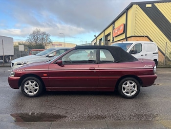 Used Ford Escort 1998 for sale - 76698317: Photo