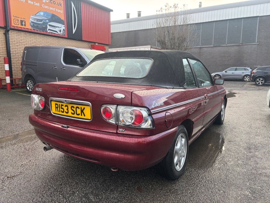 Used Ford Escort 1998 for sale - 76698317: Photo 7