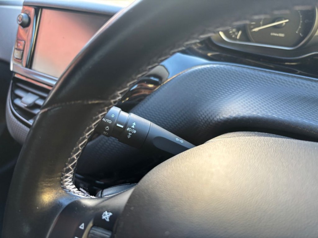 Used Peugeot 208 2018 for sale - 77171519: Photo 18