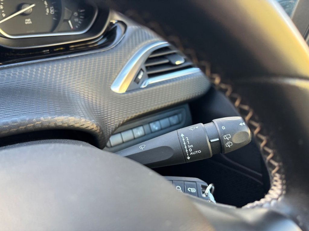 Used Peugeot 208 2018 for sale - 77171519: Photo 19