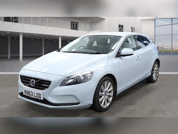 Used Volvo V40 2013 for sale - 76535863: Photo