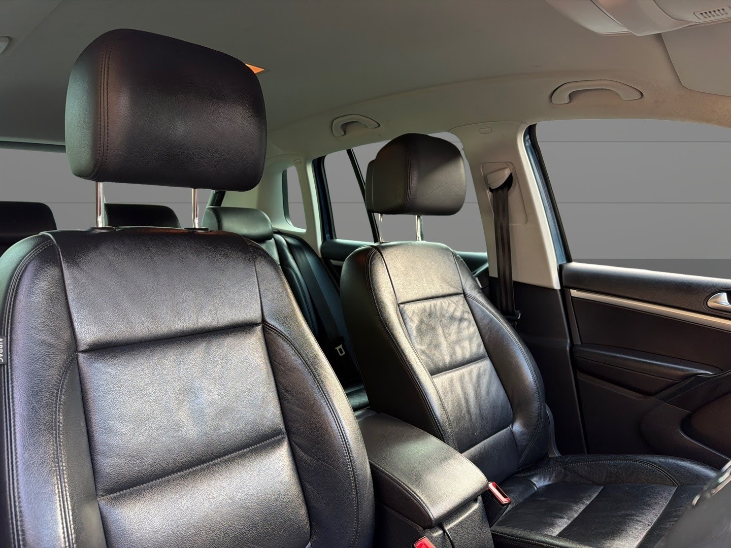 Used Volkswagen Tiguan 2014 for sale - 76799206: Photo 10