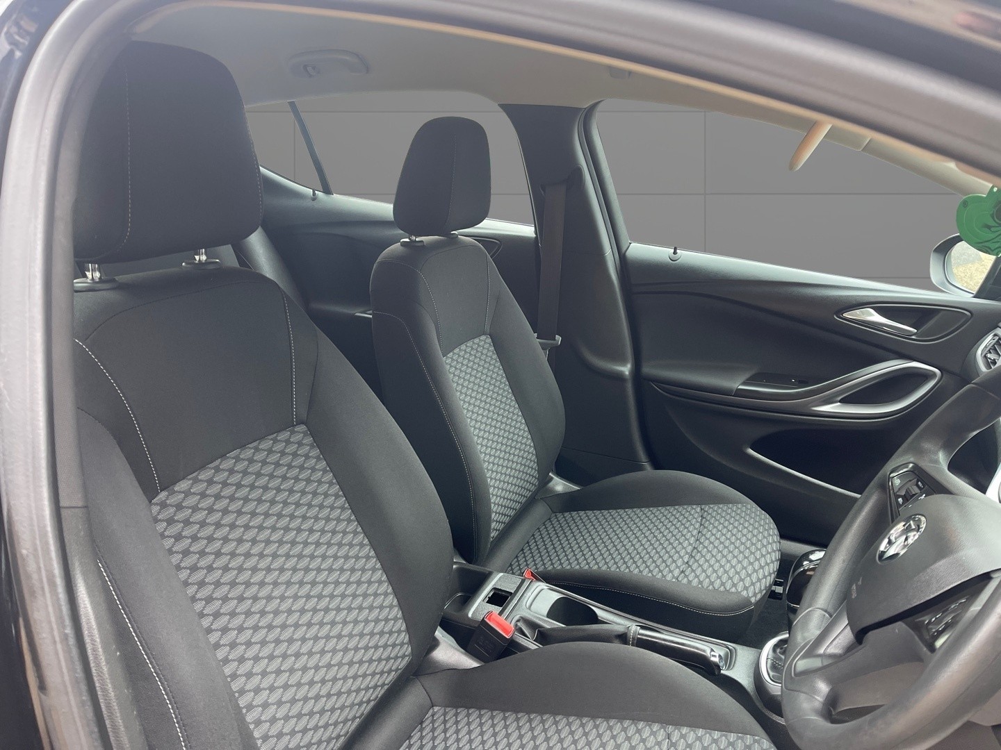 Used Vauxhall Astra 2016 for sale - 76461566: Photo 10