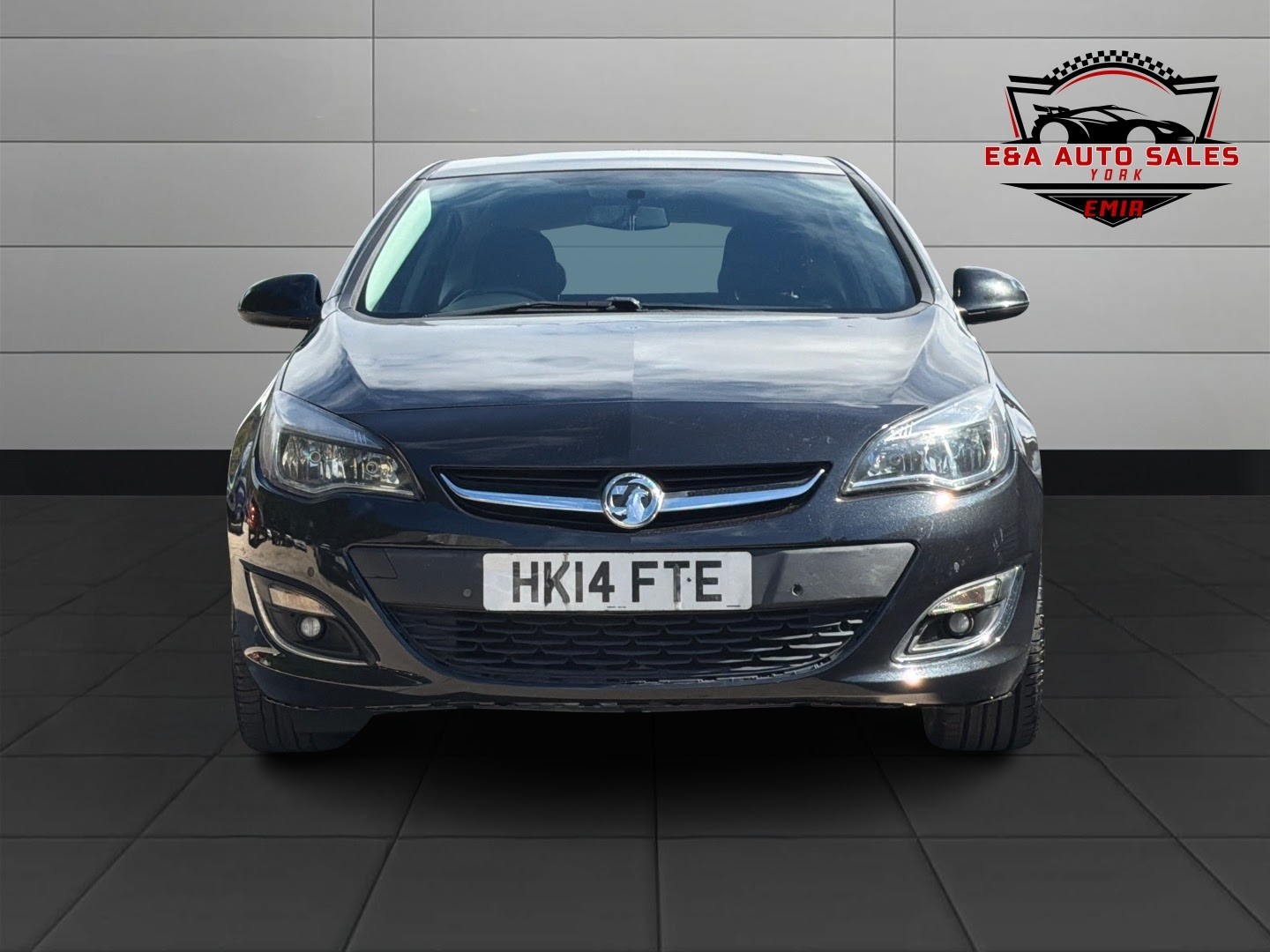 Used Vauxhall Astra 2014 for sale - 78018418: Photo 2