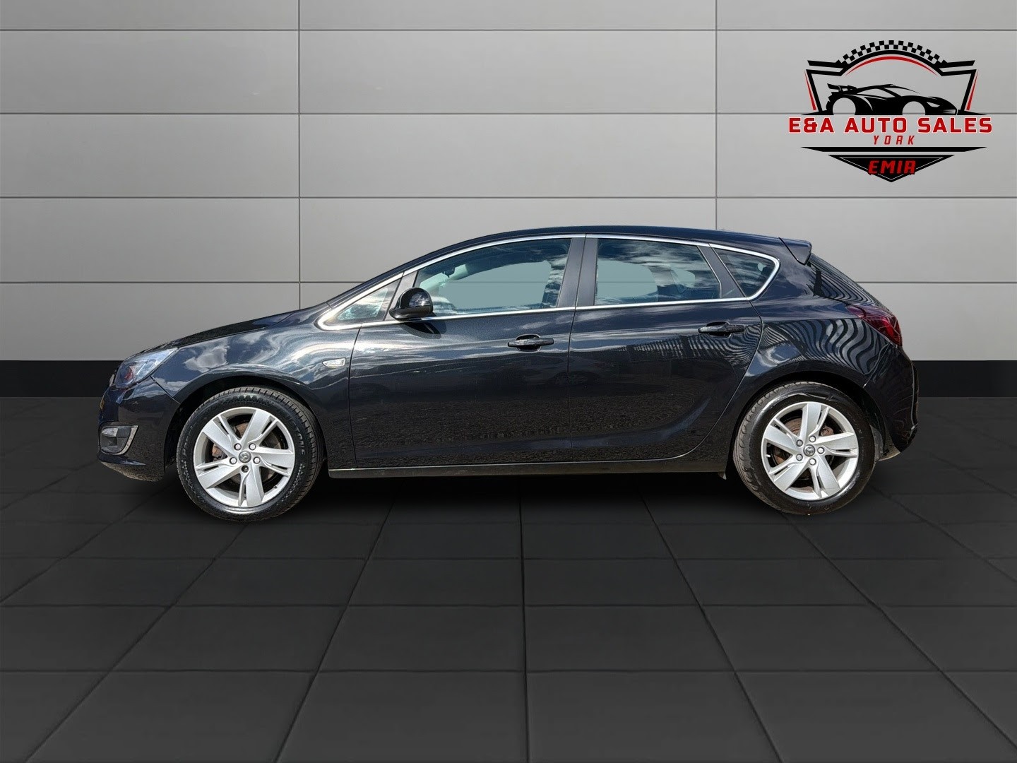 Used Vauxhall Astra 2014 for sale - 78018418: Photo 4