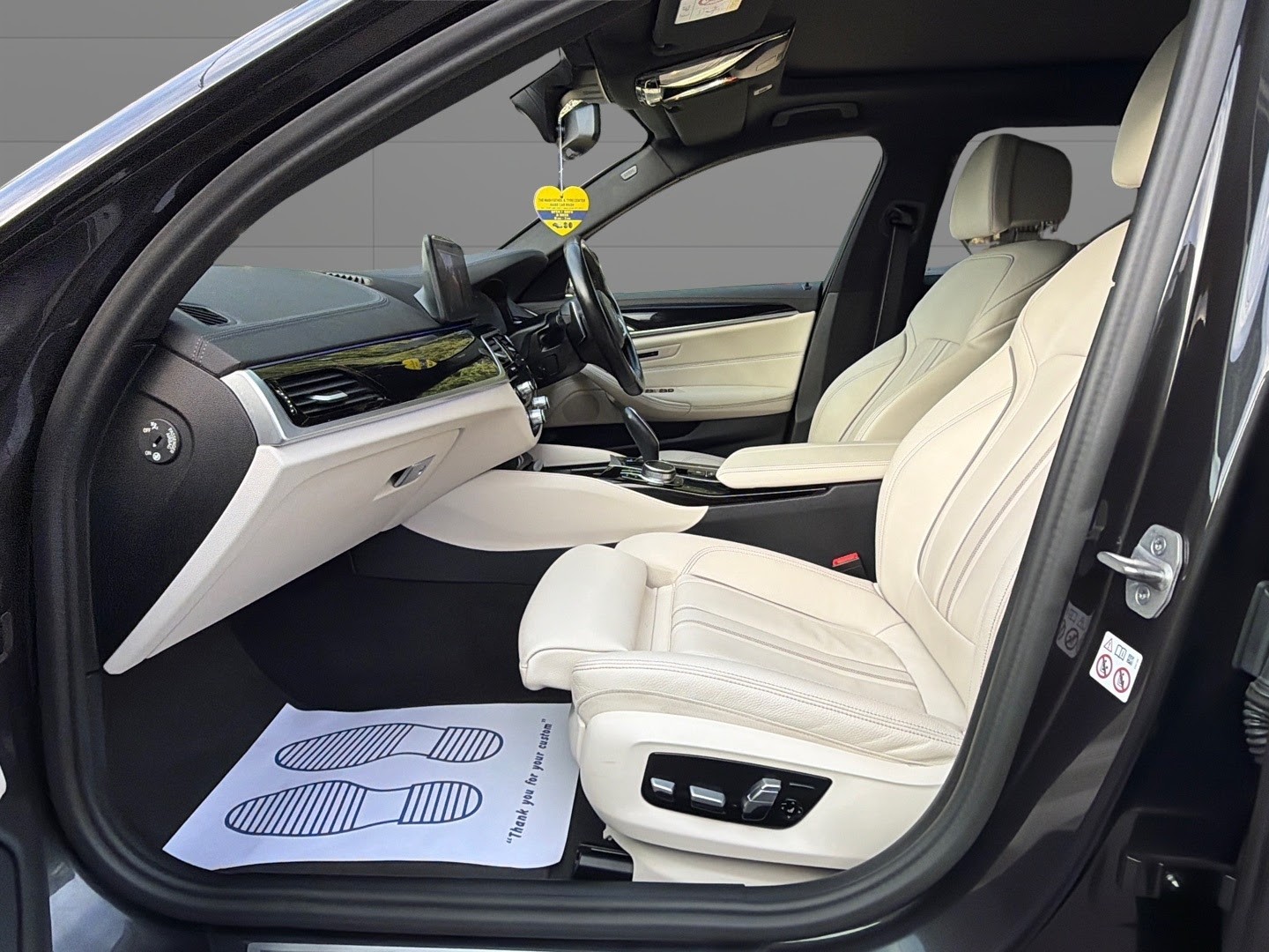 Used BMW 5 Series 2022 for sale - 77656174: Photo 12