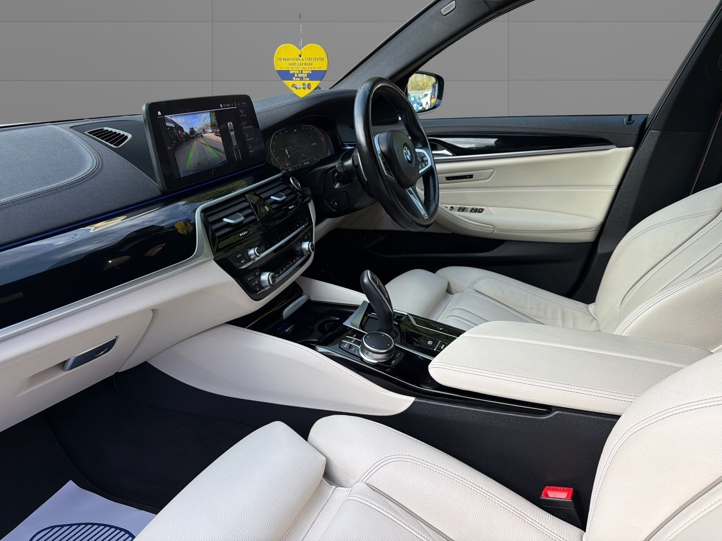 Used BMW 5 Series 2022 for sale - 77656174: Photo 14