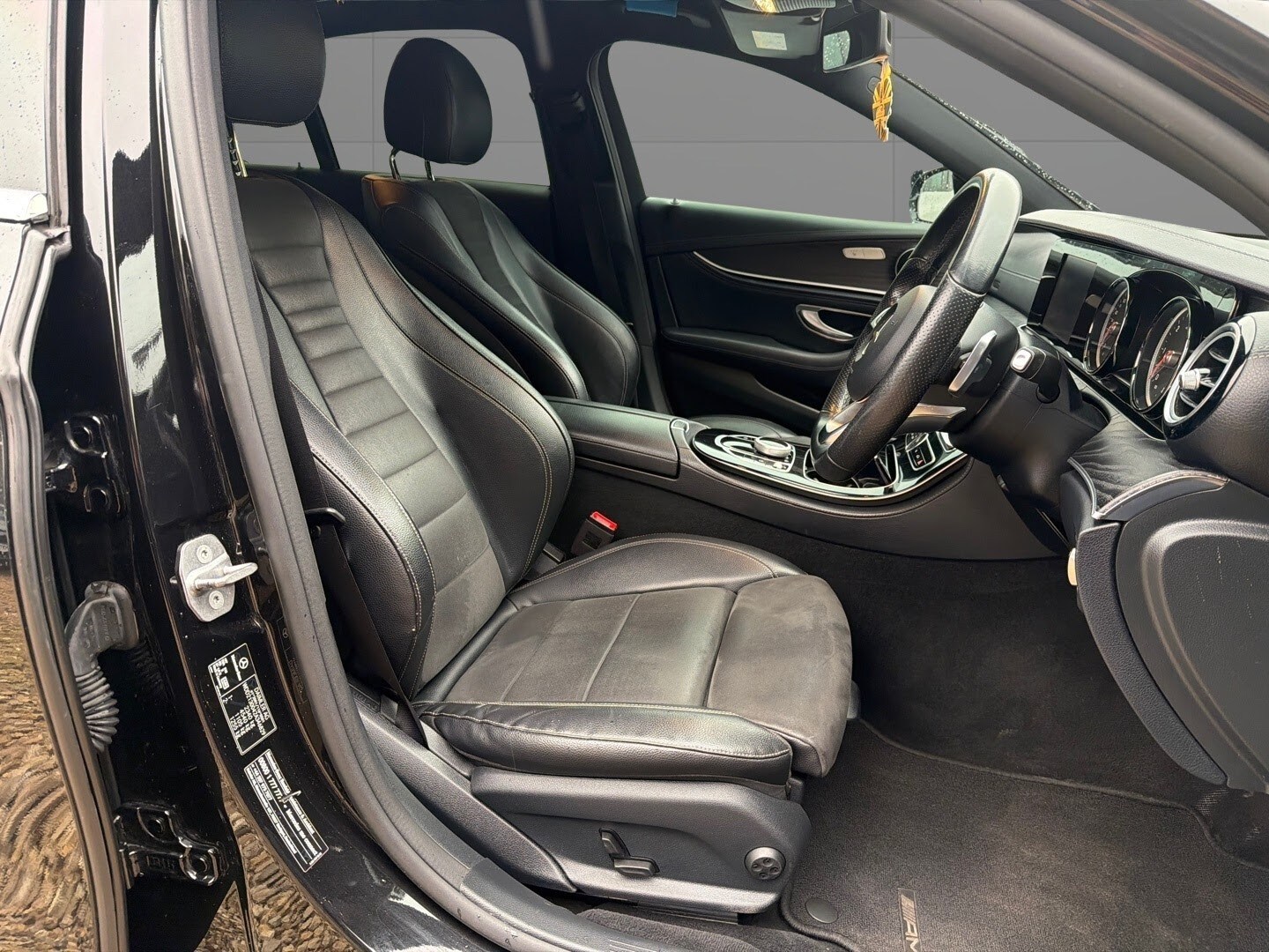 Used Mercedes-Benz E Class 2017 for sale - 77721177: Photo 11