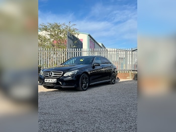 Used Mercedes-Benz E Class 2014 for sale - 76605956: Photo