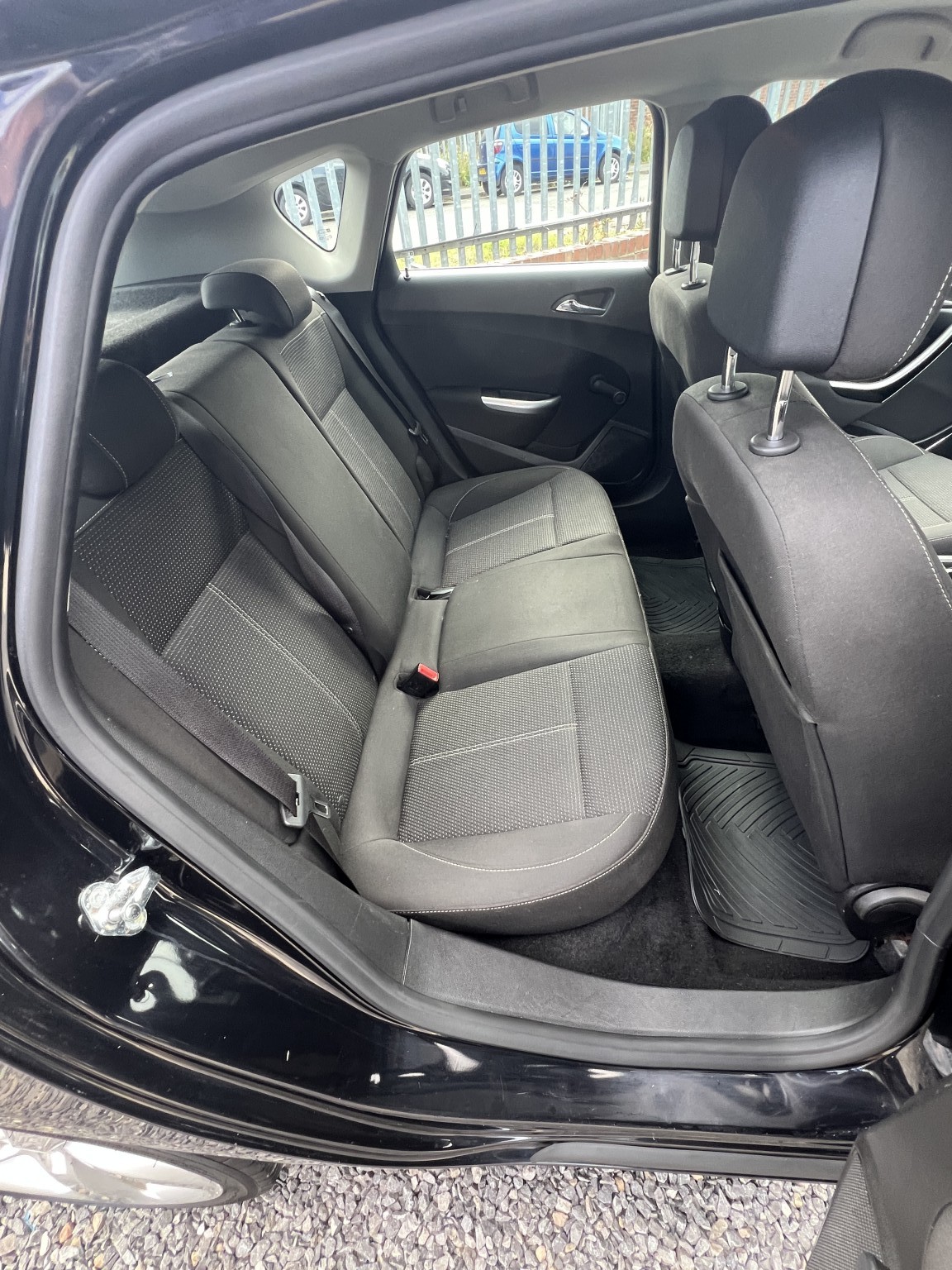 Used Vauxhall Astra 2011 for sale - 76536754: Photo 17