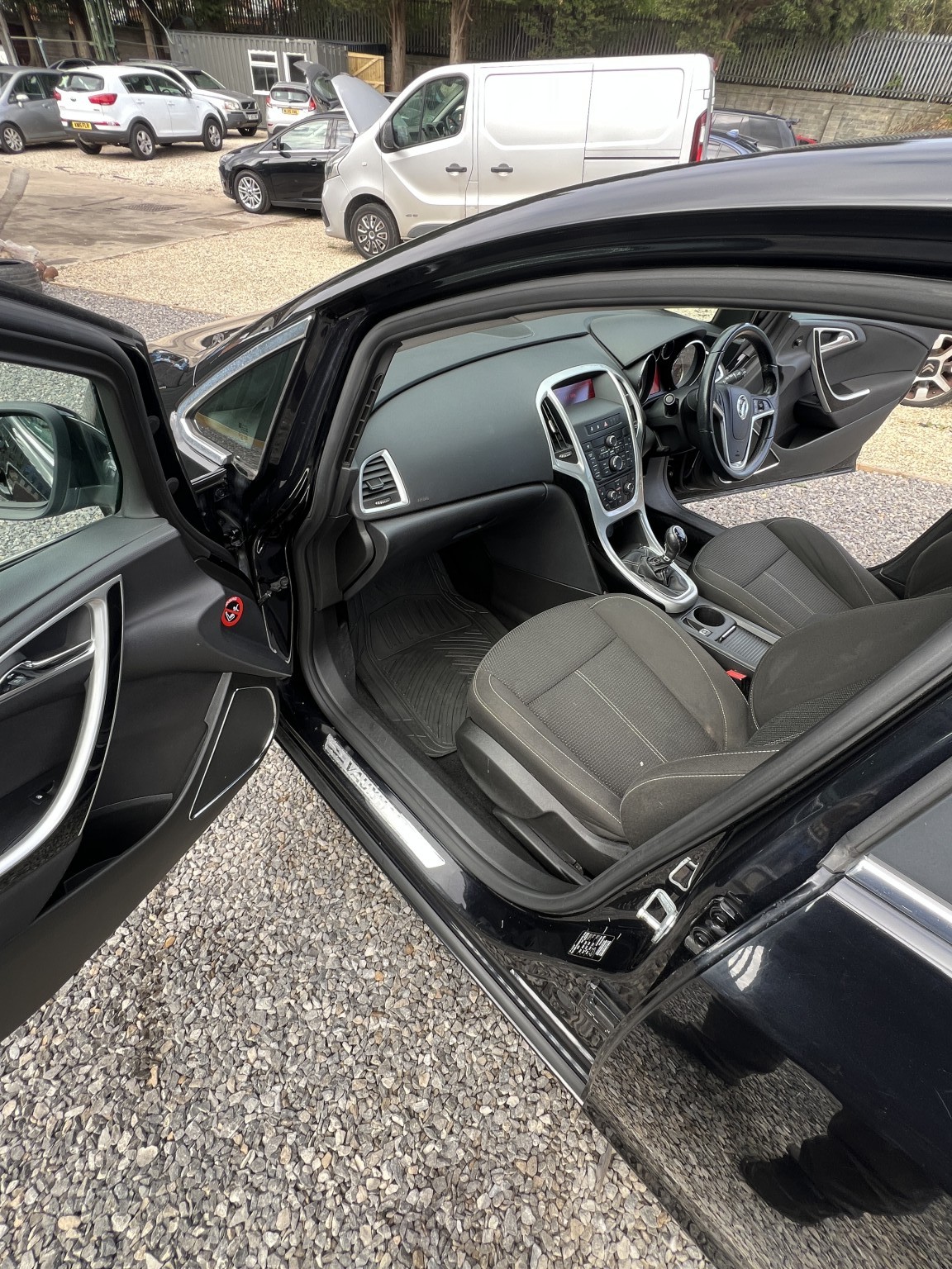 Used Vauxhall Astra 2011 for sale - 76536754: Photo 20