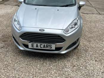 2015 (15) - 1.25 82 Zetec 3dr