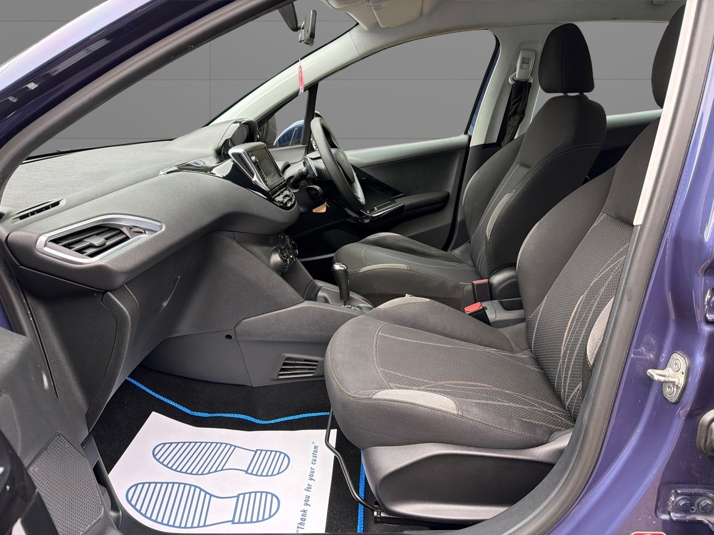 Used Peugeot 208 2014 for sale - 77277442: Photo 12