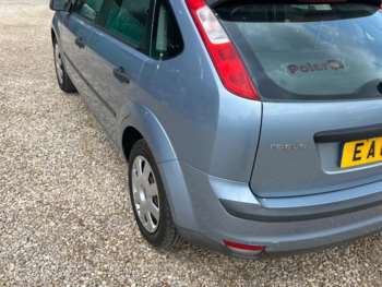 Used Ford Focus 2005 for sale - 74902894: Photo