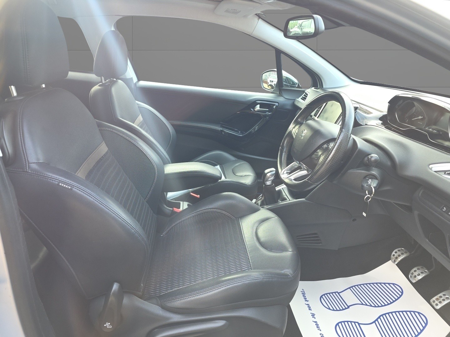 Used Peugeot 208 2012 for sale - 76455432: Photo 9