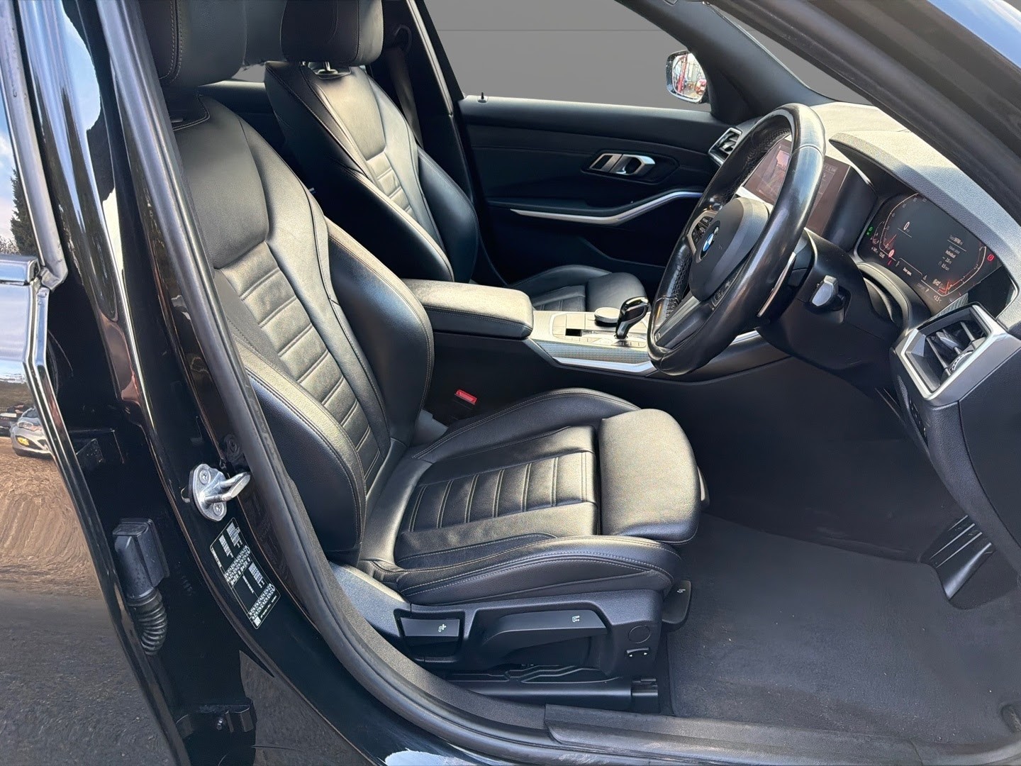 Used BMW 3 Series 2019 for sale - 77213451: Photo 11