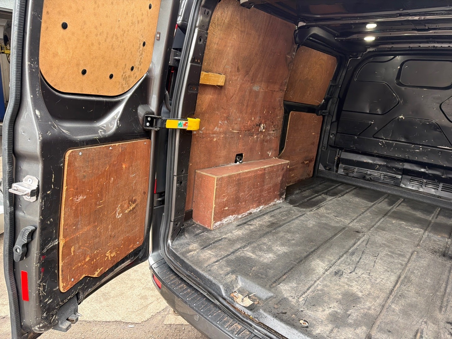 Used Ford Transit Custom 2020 for sale - 77681704: Photo 20