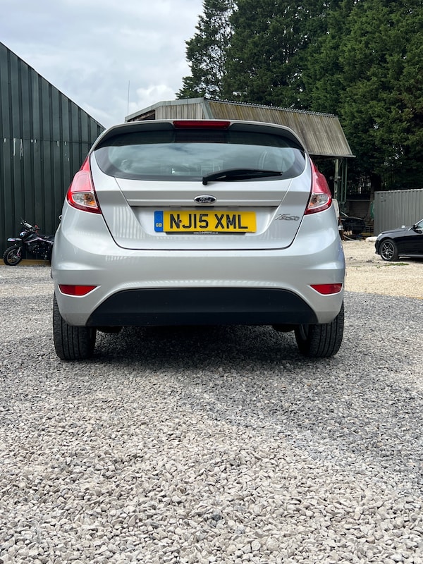 Used Ford Fiesta 2015 for sale - 75439527: Photo 2